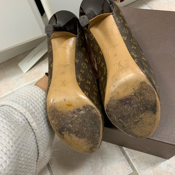 Louis Vuitton open toe pumps sz 7 - Picture 5 of 6